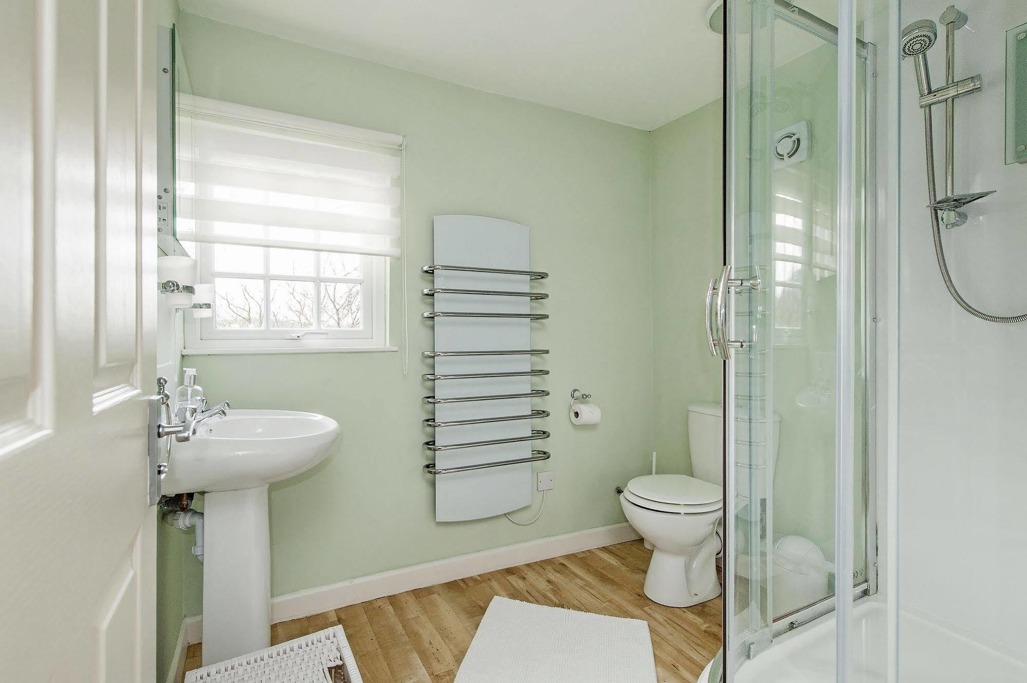 Tucking Mill View- Self Catering Leilighet Bath Eksteriør bilde